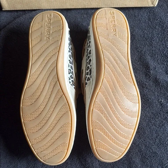 Sperry Men's Cream and Brown Boat Shoes - Picture 5 of 6